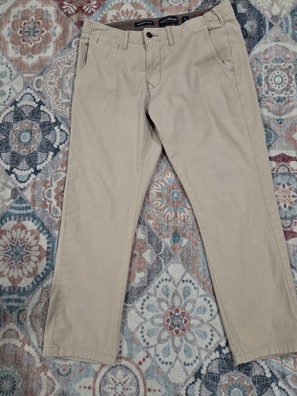 Lucky Brand Men's 34 Khaki 410 Athletic Chino Pants Preppy Relaxed